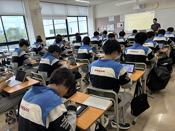 日産・自動車大学校 様