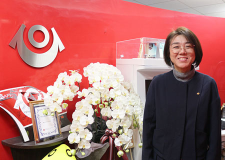 �������P-UP World �l