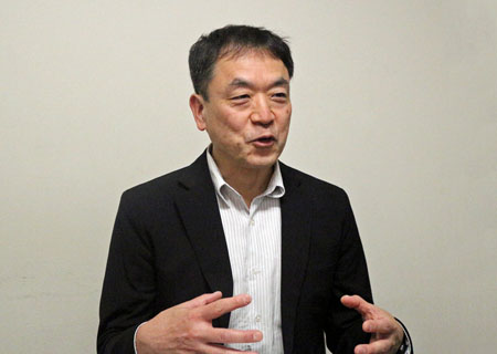 ������ЃO���[�o���_�C�j���O �l